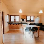 Wypoczywanko 43, 45 Apartment Borsk